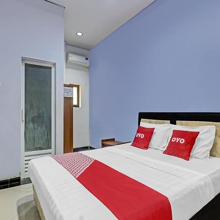 Oyo 90553 Arteri Guest House 三宝垄 外观 照片