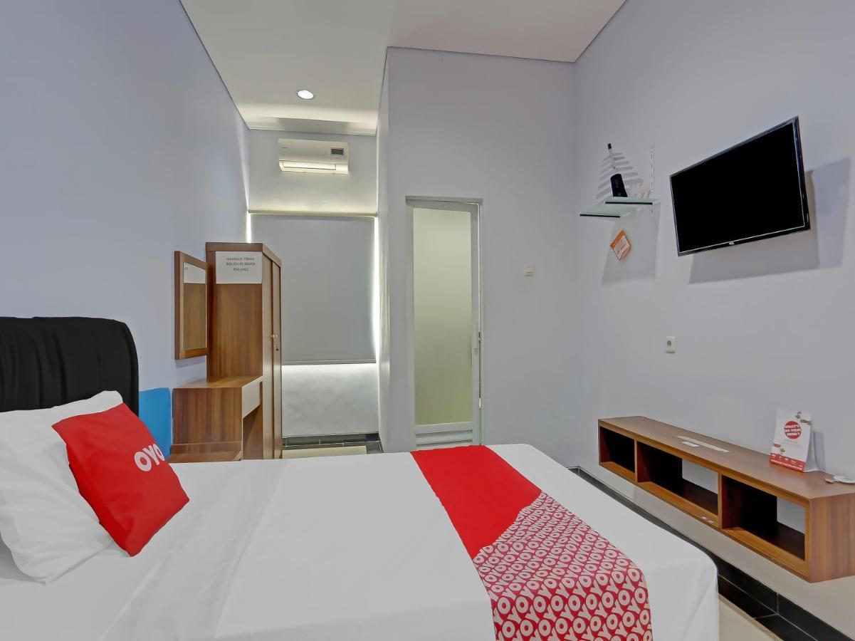 Oyo 90553 Arteri Guest House 三宝垄 外观 照片
