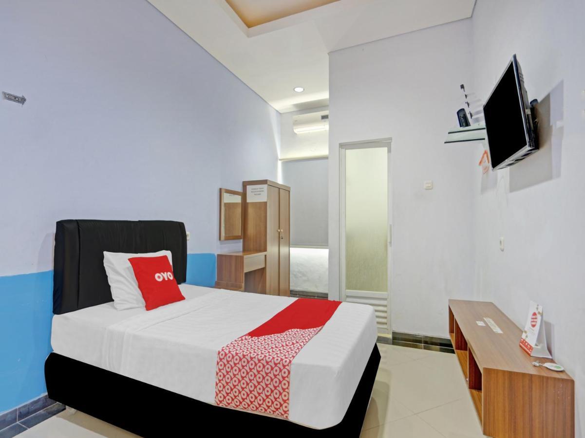 Oyo 90553 Arteri Guest House 三宝垄 外观 照片
