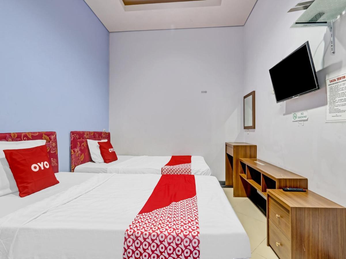 Oyo 90553 Arteri Guest House 三宝垄 外观 照片