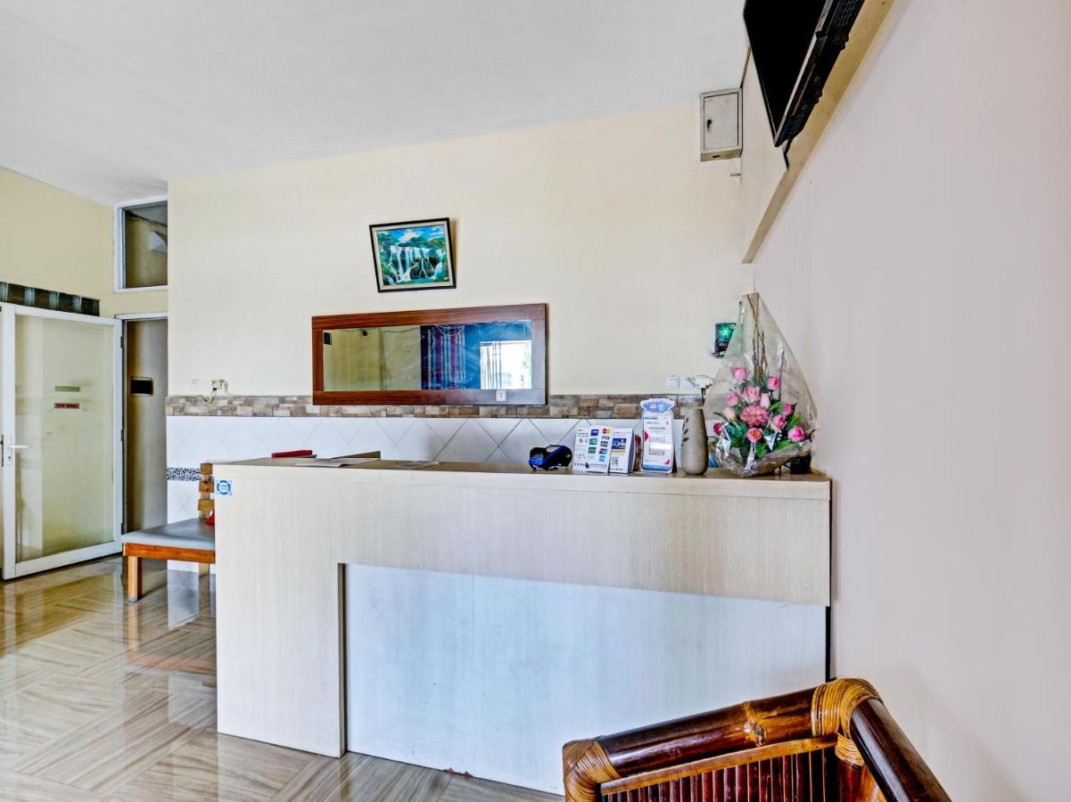 Oyo 90553 Arteri Guest House 三宝垄 外观 照片