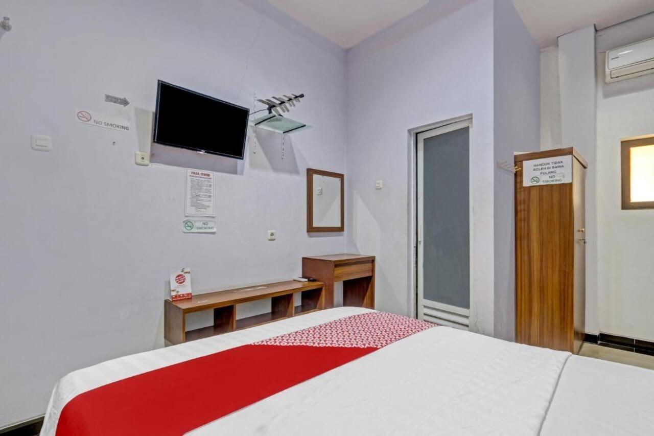 Oyo 90553 Arteri Guest House 三宝垄 外观 照片