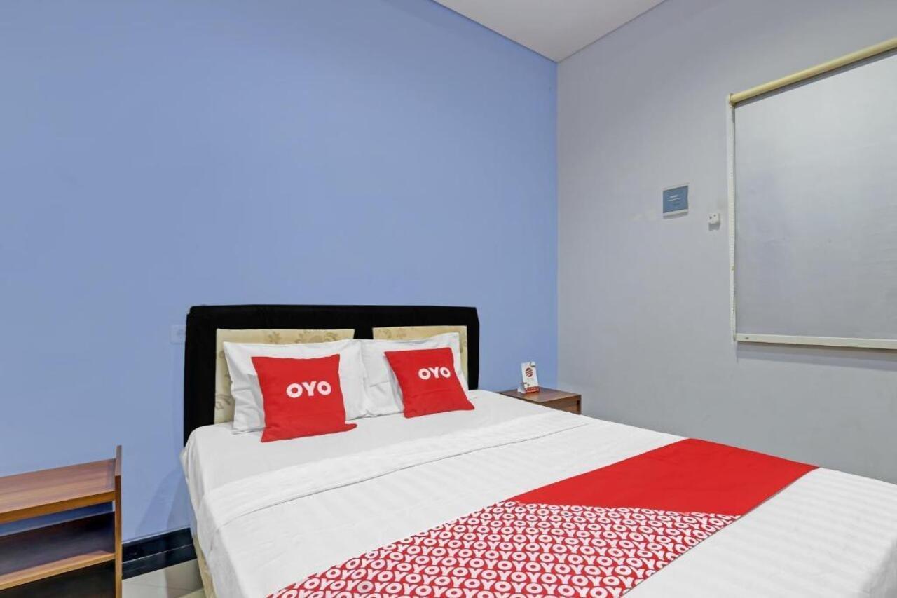 Oyo 90553 Arteri Guest House 三宝垄 外观 照片